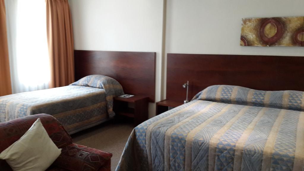 The Shakespeare Inn Vanderbijlpark Dış mekan fotoğraf