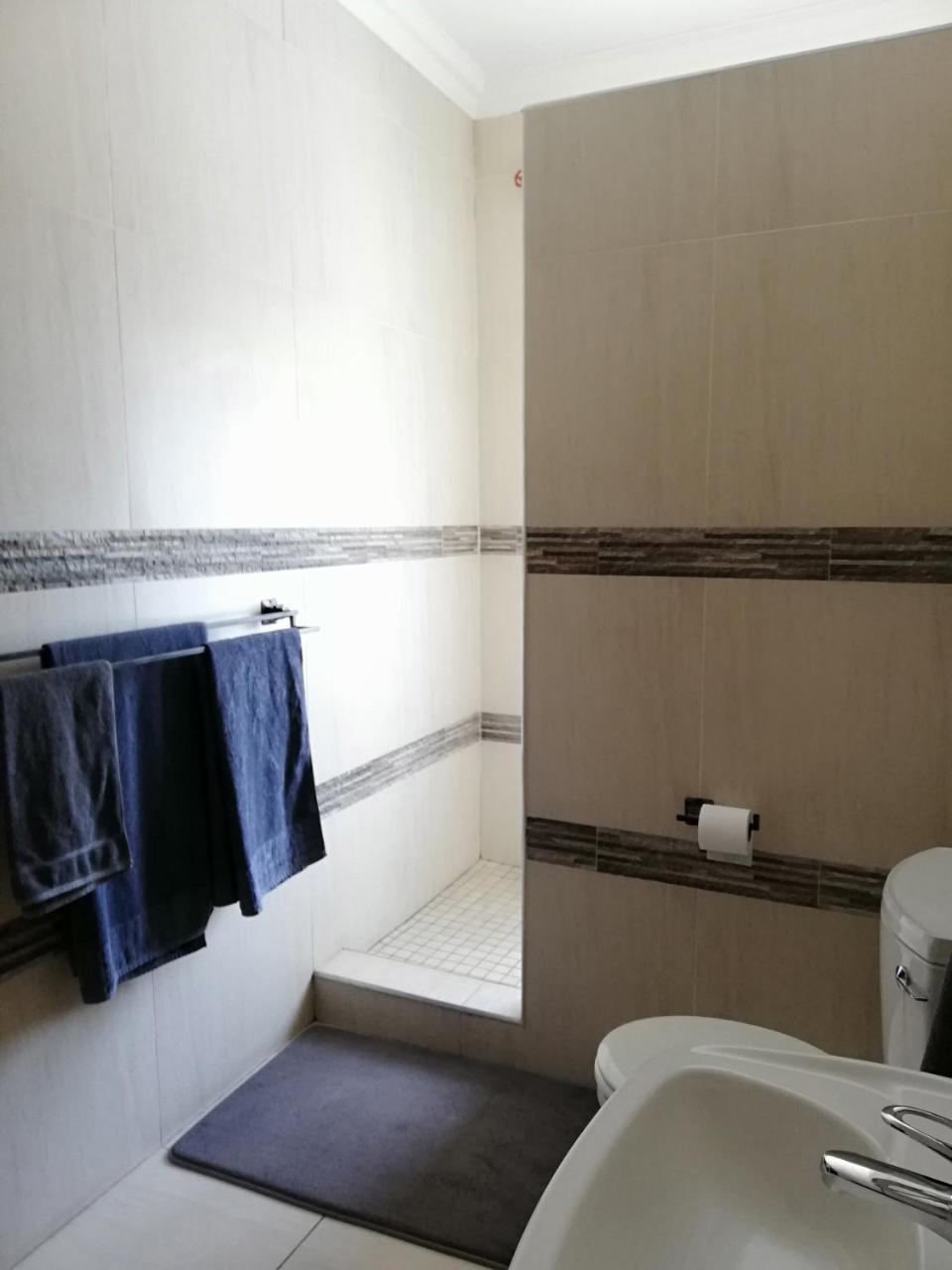The Shakespeare Inn Vanderbijlpark Dış mekan fotoğraf